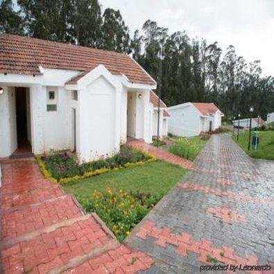 Deccan Plaza Hotel - Ooty Extérieur photo