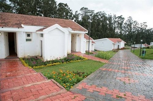 Deccan Plaza Hotel - Ooty Extérieur photo